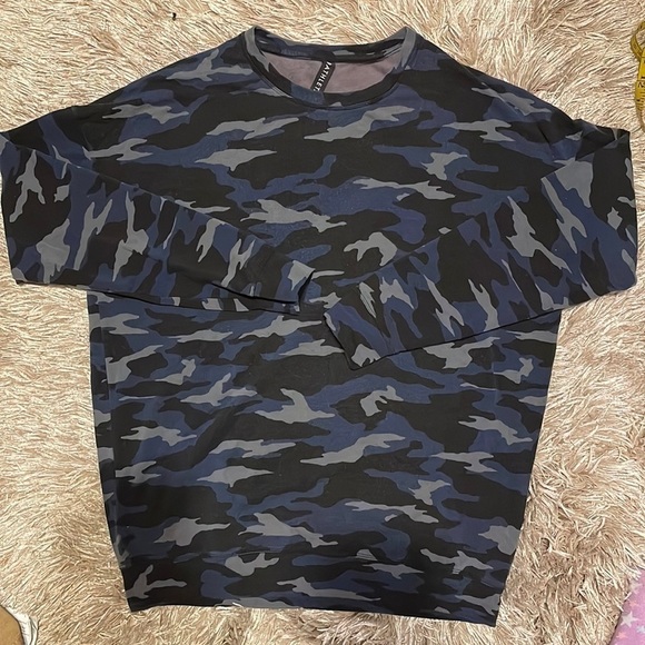 Athleta‎ Camo Crewneck - Picture 1 of 7